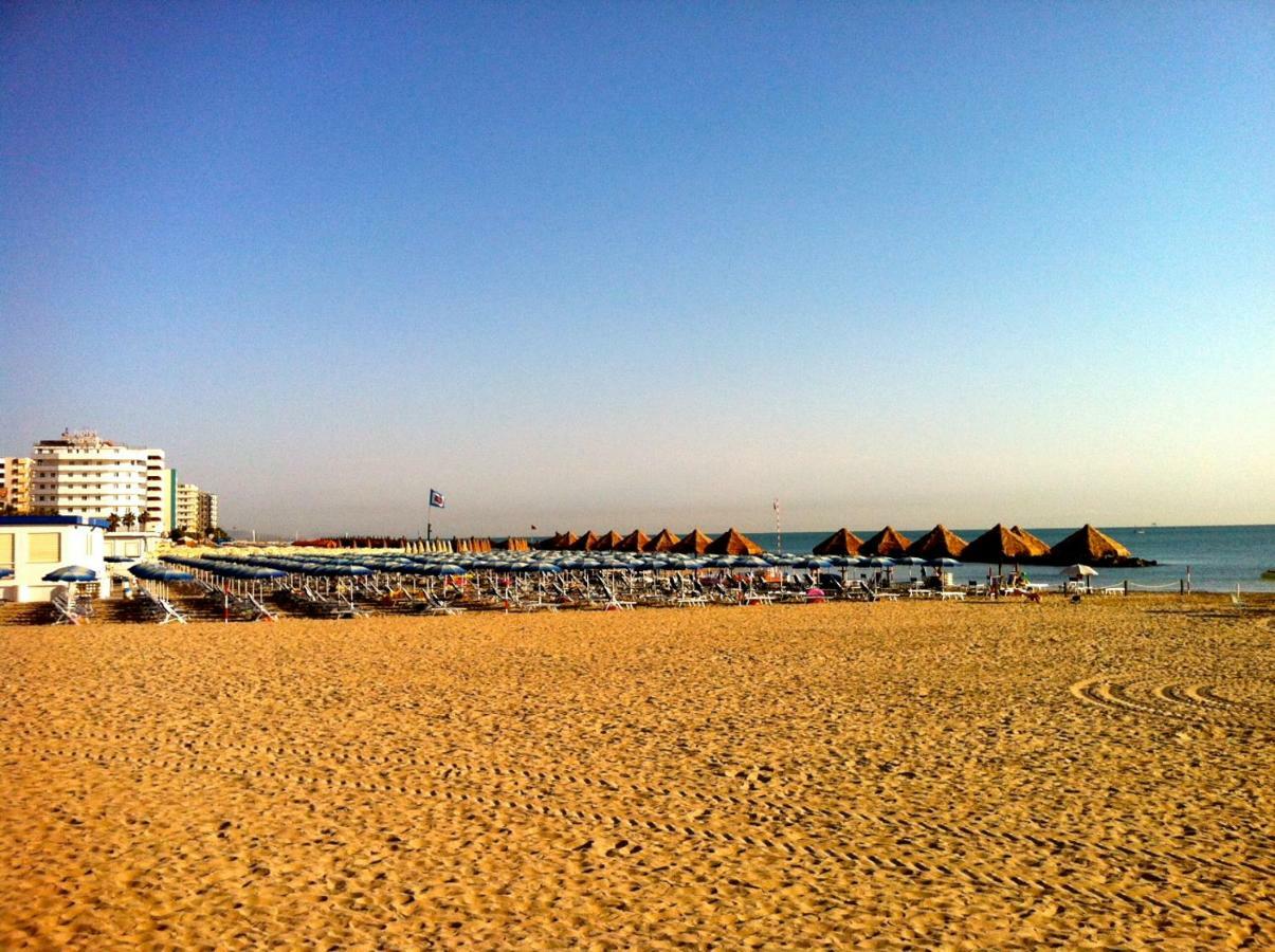 Aries Domus Montesilvano Marina Exterior foto