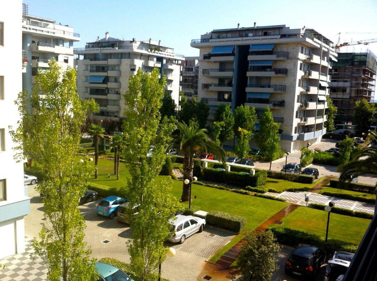 Aries Domus Montesilvano Marina Exterior foto