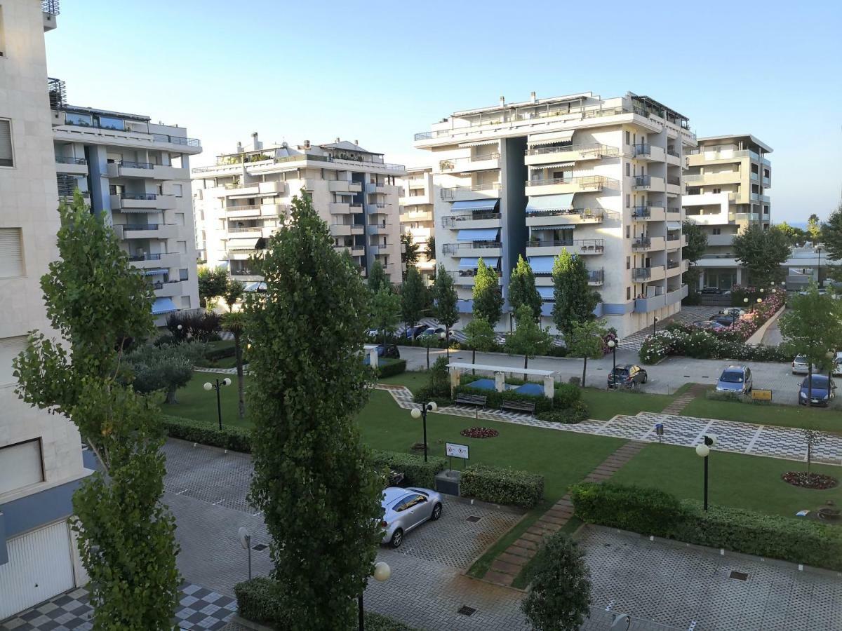 Aries Domus Montesilvano Marina Exterior foto